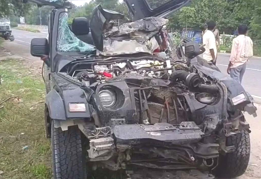 हापुड़ में हादसाः पलटी बेकाबू थार, थमी चार युवकों के जीवन की रफ्तार,