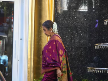 40 साल से अकेले रह रही हैं टीवी की मशहूर ‘खड़ूस सास’ उषा नाडकर्णी, बोलीं- “अगर मेरी मौत हो जाए तो…” 40 साल से अकेले रह रही हैं टीवी की मशहूर ‘खड़ूस सास’ उषा नाडकर्णी, बोलीं- “अगर मेरी मौत हो जाए तो…”