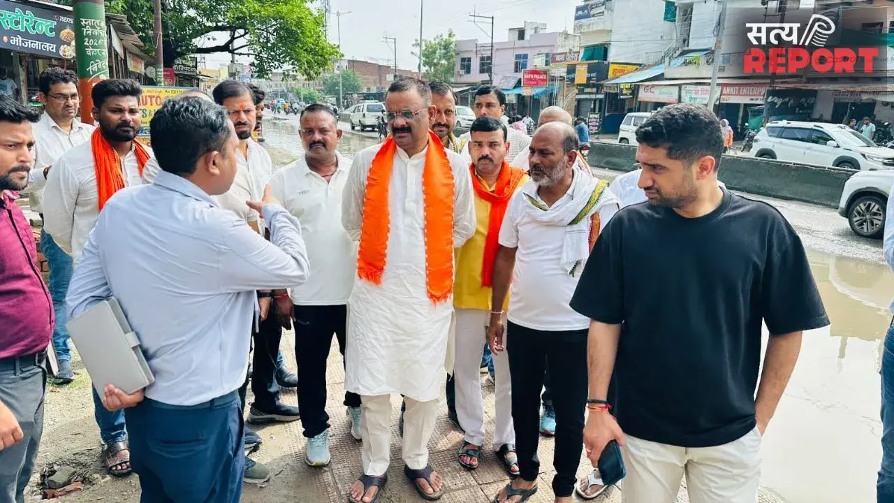 Varanasi: चितईपुर मार्ग पर कीचड़ और गड्ढों से हाहाकार, महापौर ने PWD अधिकारियों को लगाई फटकार