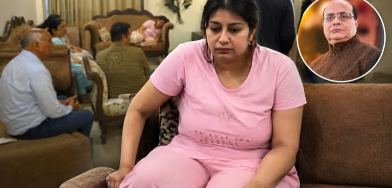 कानपुर में करोड़पति ससुर की हत्या की मास्टरमाइंड निकली बहू! ‘कातिल’ नौकरों को दिया था लालच, अब ऐसे खुला राज! कानपुर में करोड़पति ससुर की हत्या की मास्टरमाइंड निकली बहू! ‘कातिल’ नौकरों को दिया था लालच, अब ऐसे खुला राज!