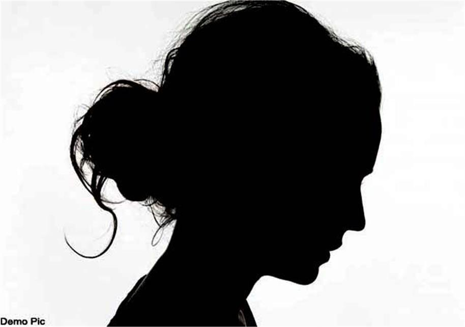 डैहर पुल से सतलुज नदी में कूदी 38 वर्षीय महिला, स्थानीय युवकों ने निकाला शव; जांच में जुटी पुलिस डैहर पुल से सतलुज नदी में कूदी 38 वर्षीय महिला, स्थानीय युवकों ने निकाला शव; जांच में जुटी पुलिस