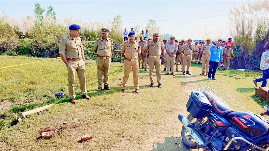 बर्तन कारोबारी की हत्या से ‘सनसनी, पत्नी और उसके कथित प्रेमी पर केस दर्ज; नहर किनारे गड्ढे में मिला शव बर्तन कारोबारी की हत्या से ‘सनसनी, पत्नी और उसके कथित प्रेमी पर केस दर्ज; नहर किनारे गड्ढे में मिला शव