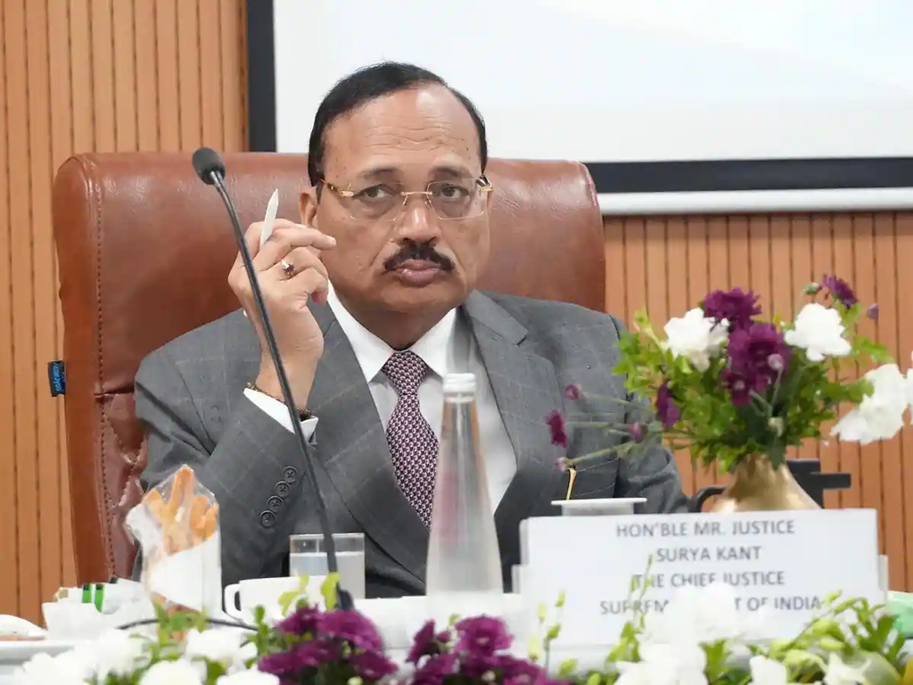 CJI सूर्यकांत पर टिप्पणी कर बुरी फंसी केरल कांग्रेस, बिना शर्त मांगी माफी; सोशल मीडिया की अपनी गलती भी मानी CJI सूर्यकांत पर टिप्पणी कर बुरी फंसी केरल कांग्रेस, बिना शर्त मांगी माफी; सोशल मीडिया की अपनी गलती भी मानी
