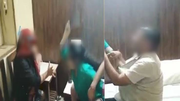 मोबाइल चैट ने खोला पति का राज, पीछा करते हुए होटल पहुंची पत्नी; कमरे का दरवाजा खुलते ही मच गया हंगामा मोबाइल चैट ने खोला पति का राज, पीछा करते हुए होटल पहुंची पत्नी; कमरे का दरवाजा खुलते ही मच गया हंगामा
