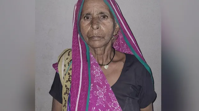 बेटे के हत्यारों को सजा’ दिलाने के लिए 65 साल की मां ने 4 साल तक लड़ी कानूनी लड़ाई, 60 बार पहुंची अदालत. बेटे के हत्यारों को सजा’ दिलाने के लिए 65 साल की मां ने 4 साल तक लड़ी कानूनी लड़ाई, 60 बार पहुंची अदालत.