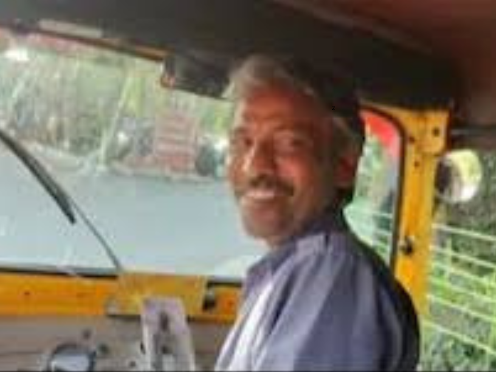 एक साल पहले दिल्ली में मिला था ऑटो ड्राइवर, किराया लेने से कर दिया था इनकार; अब विदेशी महिला फिर से क्यों ढूंढ रही है उसे? एक साल पहले दिल्ली में मिला था ऑटो ड्राइवर, किराया लेने से कर दिया था इनकार; अब विदेशी महिला फिर से क्यों ढूंढ रही है उसे?