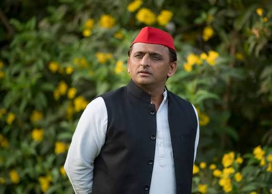 लखनऊ: यूपी चुनाव से पहले BJP में हलचल, अखिलेश के संपर्क में कितने नेता? धर्मेंद्र कश्यप और कौशल किशोर के नाम चर्चा में. लखनऊ: यूपी चुनाव से पहले BJP में हलचल, अखिलेश के संपर्क में कितने नेता? धर्मेंद्र कश्यप और कौशल किशोर के नाम चर्चा में.