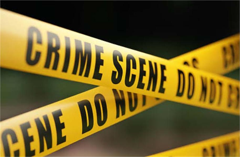 रोहतक में गर्भवती महिला की संदिग्ध हत्या, शादी के 2 महीने बाद पति पर गला घोंटने का आरोप; वारदात के बाद फरार. रोहतक में गर्भवती महिला की संदिग्ध हत्या, शादी के 2 महीने बाद पति पर गला घोंटने का आरोप; वारदात के बाद फरार.