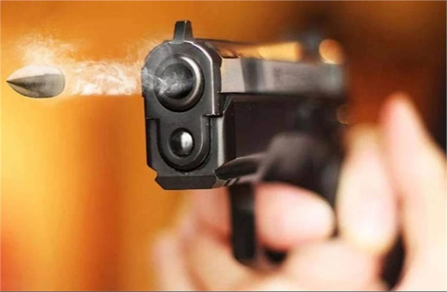 नालागढ़ में कंपनी के गेट पर अचानक चलीं गोलियां, 12 दिन में तीसरी वारदात से बढ़ी चिंता नालागढ़ में कंपनी के गेट पर अचानक चलीं गोलियां, 12 दिन में तीसरी वारदात से बढ़ी चिंता