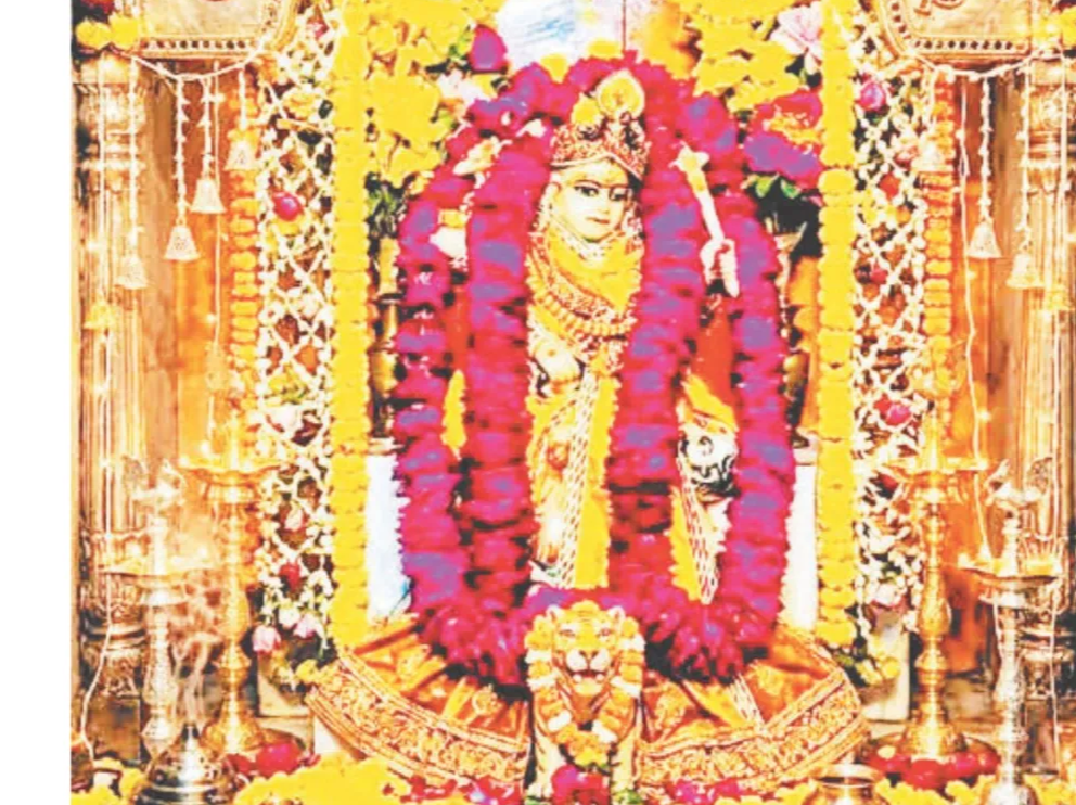 दतिया के इस शक्तिधाम से जुड़ी हैं कई रहस्यमयी मान्यताएं, मां बगलामुखी और धूमावती के दर्शन के लिए दूर-दूर से आते हैं भक्त दतिया के इस शक्तिधाम से जुड़ी हैं कई रहस्यमयी मान्यताएं, मां बगलामुखी और धूमावती के दर्शन के लिए दूर-दूर से आते हैं भक्त