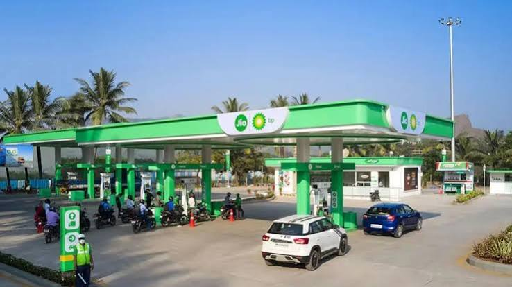 Jio-bp ने बढ़ाए पेट्रोल-डीजल के दाम, पेट्रोल ₹5 और डीजल ₹3 प्रति लीटर महंगा; जानिए पंजाब-हरियाणा में नए रेट Jio-bp ने बढ़ाए पेट्रोल-डीजल के दाम, पेट्रोल ₹5 और डीजल ₹3 प्रति लीटर महंगा; जानिए पंजाब-हरियाणा में नए रेट