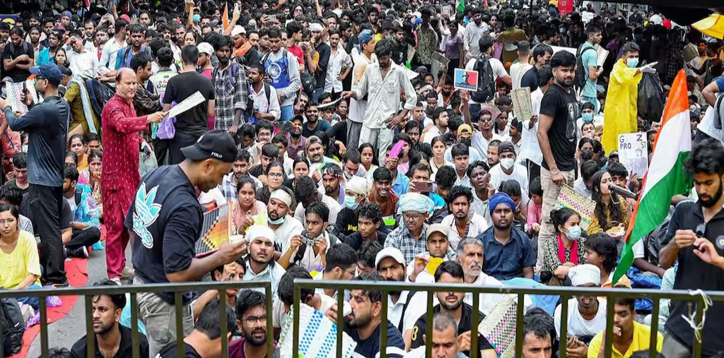 आजादी के बाद भारत में सबसे बड़ा जन आंदोलन कौन सा था, कितनी भीड़ जुटी थी?