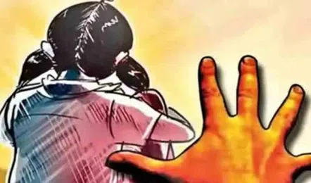 गुजरात में सरकारी स्कूल का ‘शिक्षक गिरफ्तार, चार छात्राओं से यौन उत्पीड़न का आरोप; एक छात्रा के साथ दुष्कर्म का मामला गुजरात में सरकारी स्कूल का ‘शिक्षक गिरफ्तार, चार छात्राओं से यौन उत्पीड़न का आरोप; एक छात्रा के साथ दुष्कर्म का मामला