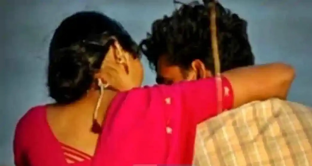 बेटे की शादी की तैयारियों के बीच घर से गायब हुई महिला, भांजे पर गहने और एक लाख रुपये लेकर जाने का आरोप बेटे की शादी की तैयारियों के बीच घर से गायब हुई महिला, भांजे पर गहने और एक लाख रुपये लेकर जाने का आरोप