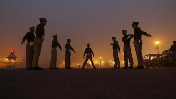 पत्नी की बीमारी का शक बना बुजुर्ग महिला की मौत की वजह, रात में घर में घुसे 4 लोग और फिर. पत्नी की बीमारी का शक बना बुजुर्ग महिला की मौत की वजह, रात में घर में घुसे 4 लोग और फिर.